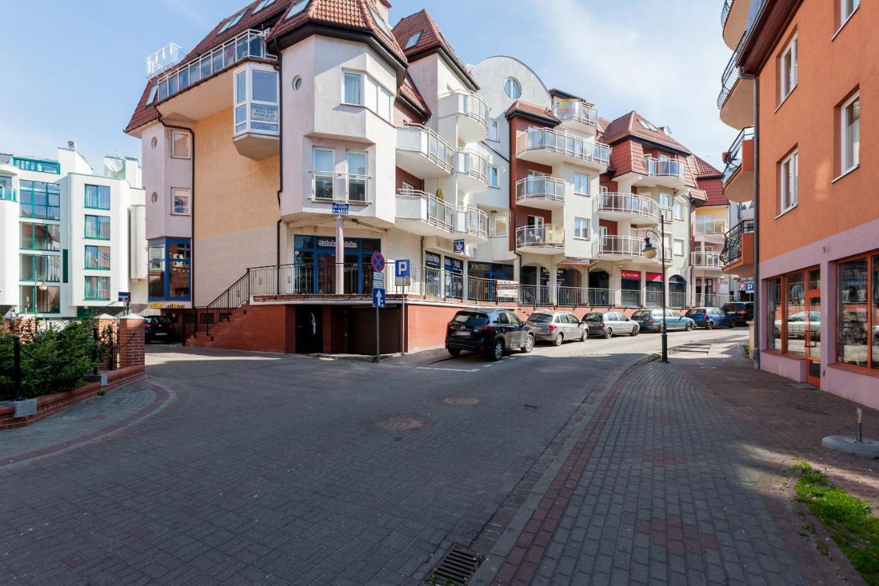 Port Kolobrzeg Cicha Street By Jantar Apartamenty Kołobrzeg Kültér fotó