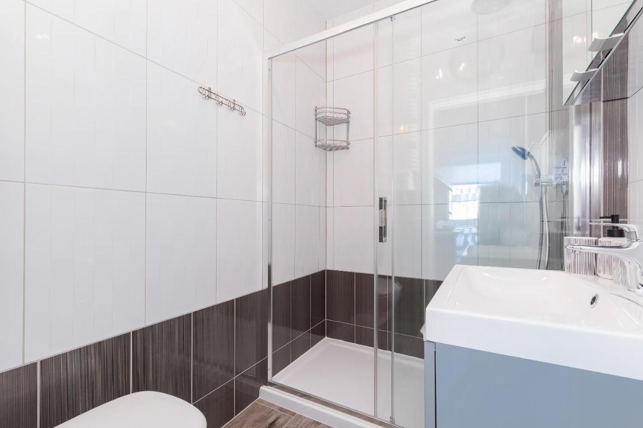 Port Kolobrzeg Cicha Street By Jantar Apartamenty Kołobrzeg Kültér fotó